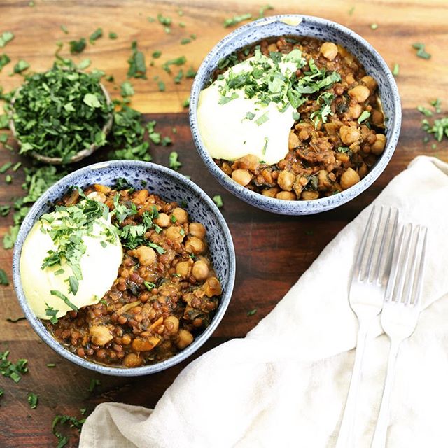 Hearty Moroccan Lentil & Chickpea Stew