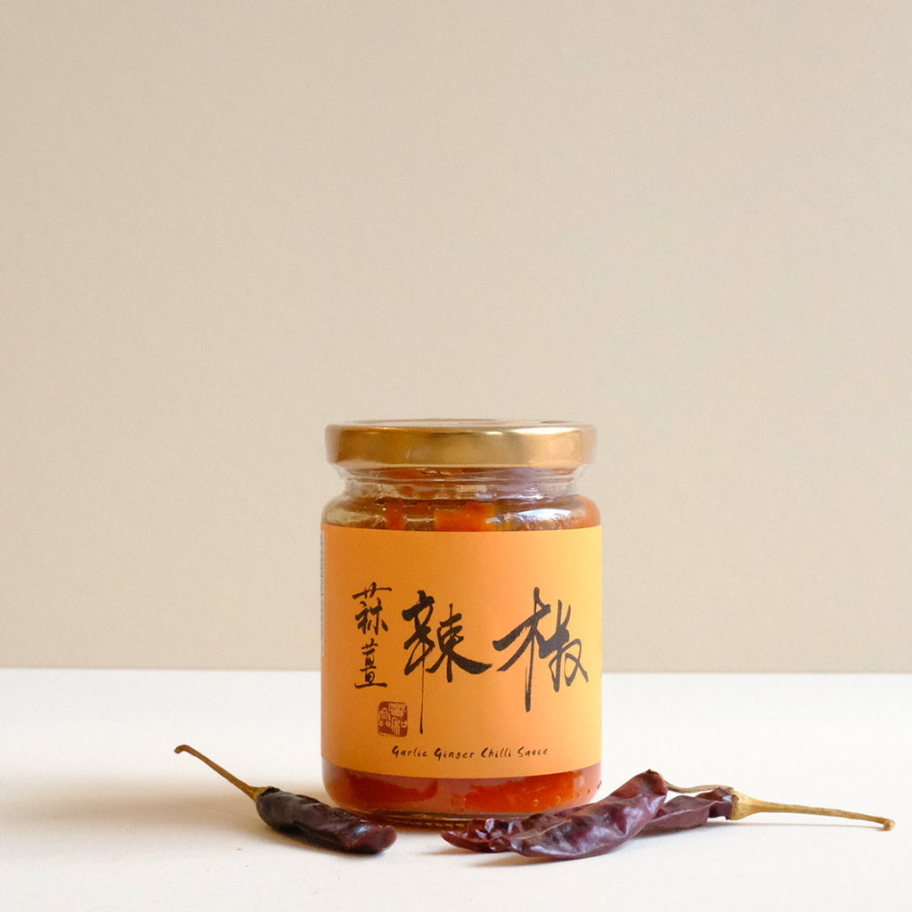 Kwong Woh Hing Premium Garlic Ginger Chilli Sauce 230G
