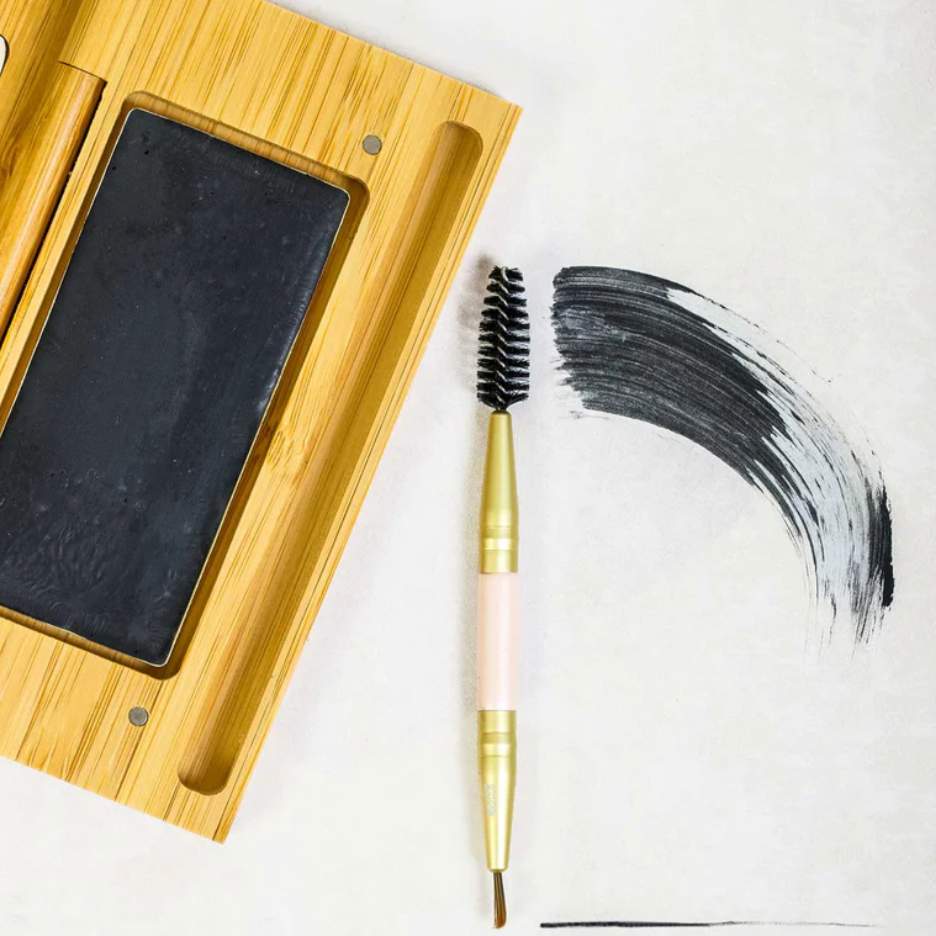 2 In 1 Mud Cake Mascara & Eyeliner Compact  Beauty And Bath